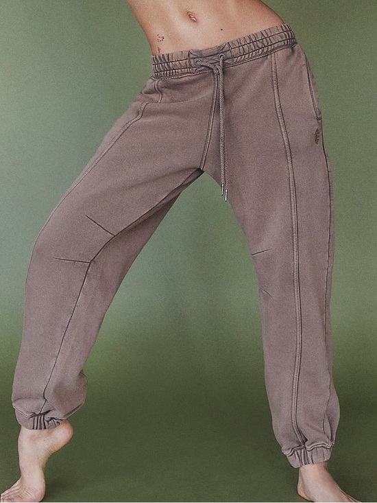 Free People Pants - Free People Sprint To Finish Pants Size Medium *One Flaw